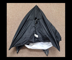 17.	Westcott Medium Apollo 28” square Softbox requires no speed ring.